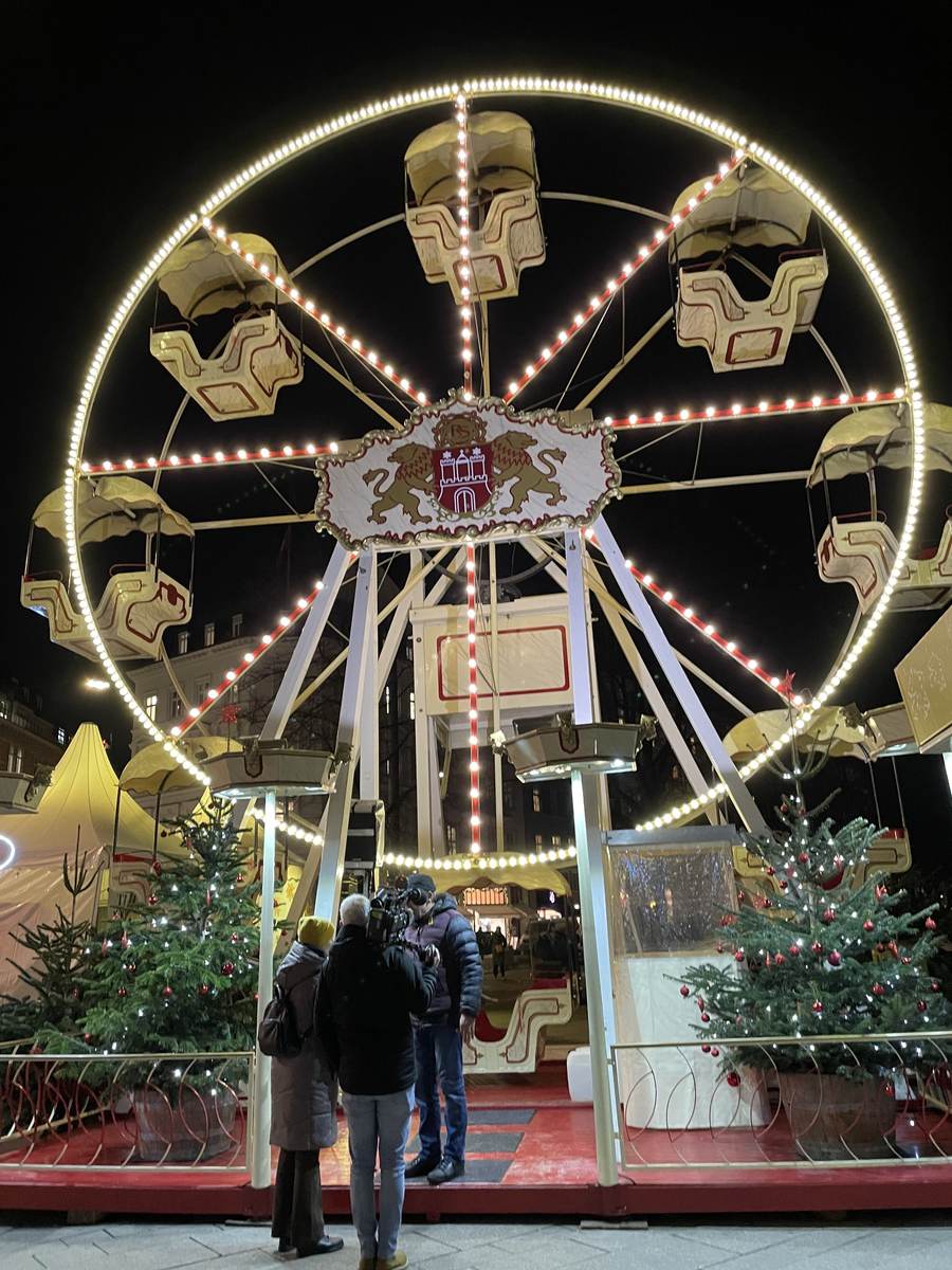 Das Riesenrad mit Hamburger Wappen